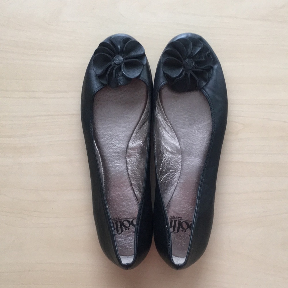 Soft leather flats.